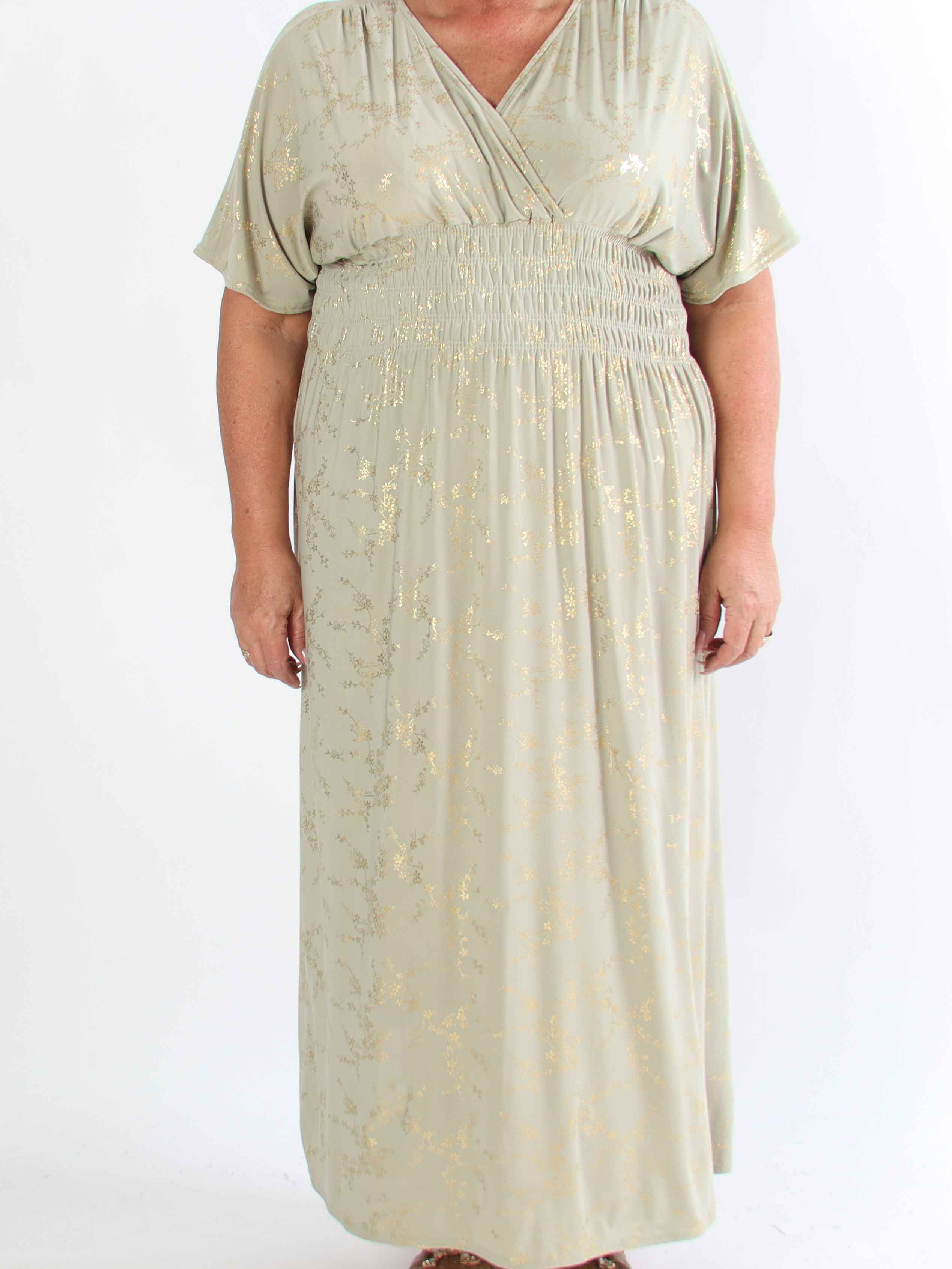 Pams Gold - Ensfarvet plus size kjole med gulddetaljer